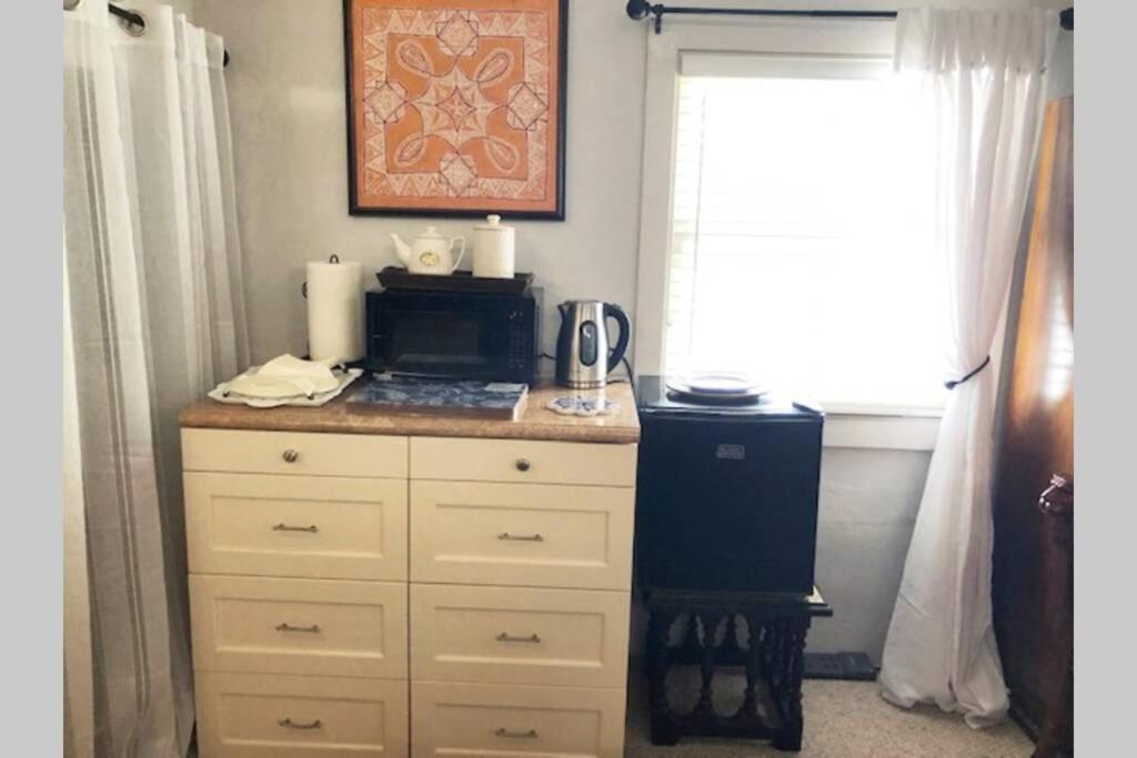 Elegant Spacious Private Studio ~ Upscale ברקלי מראה חיצוני תמונה